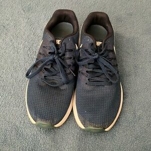 Nike Run Swift, athletic shoes.